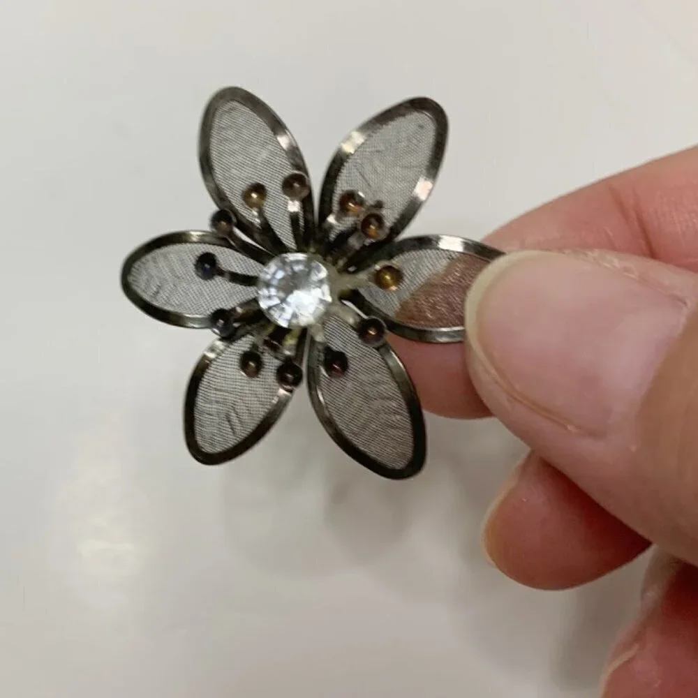 2 Floral Pins / Brooches